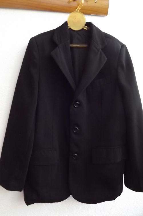 Smart Black Lined 100% Polyester Jacket by Wotif?! for 12 yr old boy - Chest 80cm-3 pockets on front