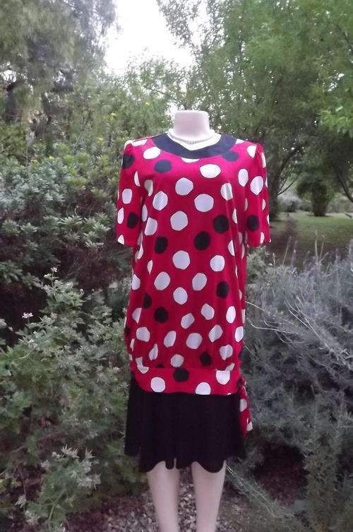 Amazing Polka Dot Vintage Dress in Red, Black & White from the 80's by Shelley in size 12/36