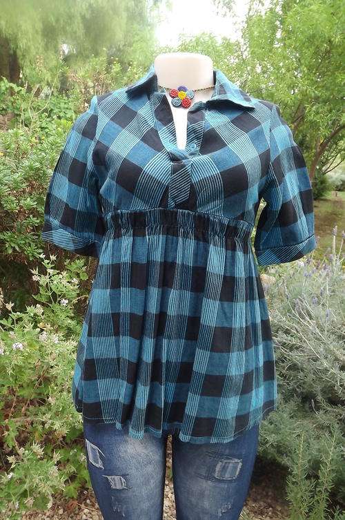 Turquoise & Black Check Top in Polycotton in size 6/30 - Elasticated under bust - good condition
