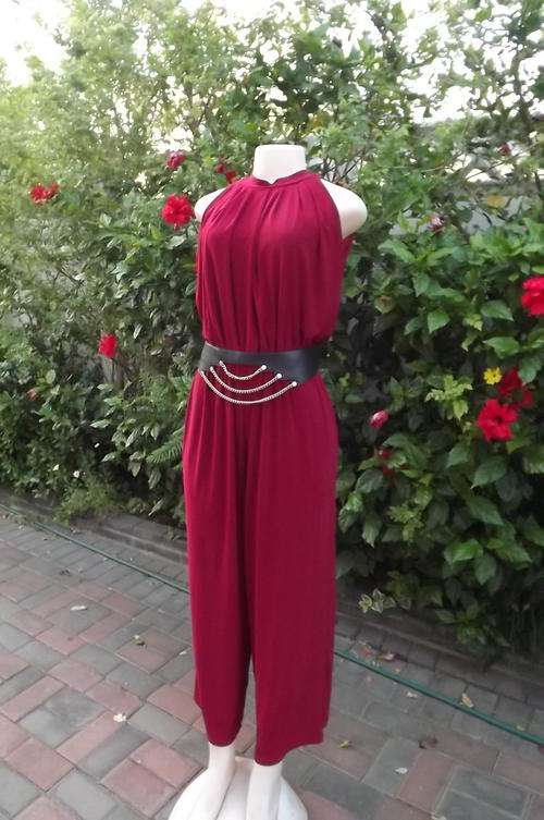 Fabulous Dark Red Jumpsuit for Evening or Day Wear in size 12/36 - new condition - belt included