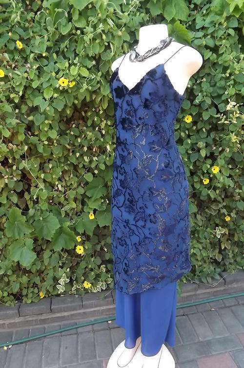 Beautiful Royal Blue Sleek Evening Dress in 100% Polyester by Joara - made in USA in size 12/36
