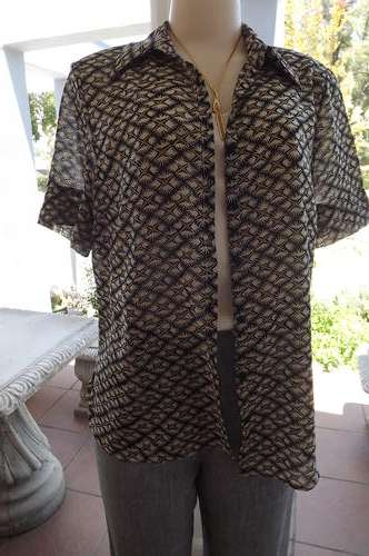 Sheer silky black&cream printed blouse from Woolworths Women.Size 36/12.Short sleeved.New condition