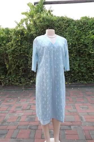 Beautiful polyester long lace Tiffany blue coat.Size 38/14.Boutique made.Elbow length sleeves.New