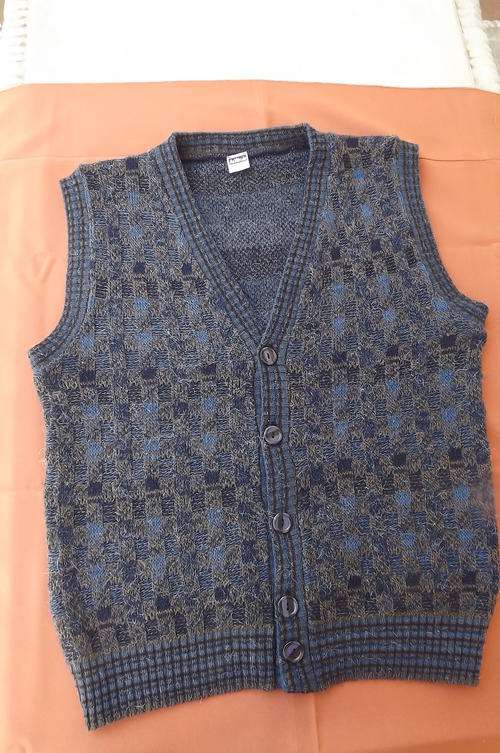 Blue check 100% acrylic knit button down waistcoat by Ascendo.Size Small.Chest 100cm As new.