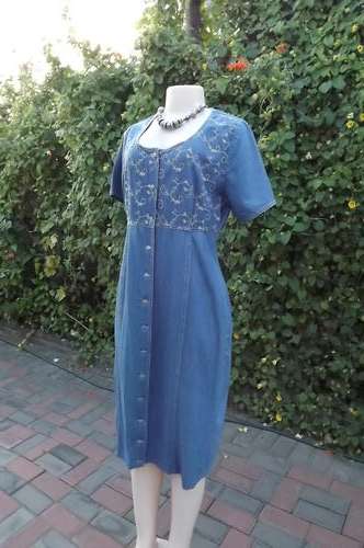 Denim button down dress by Milady's Classic Casuals size 38/14.Bodice front with white embroidery.