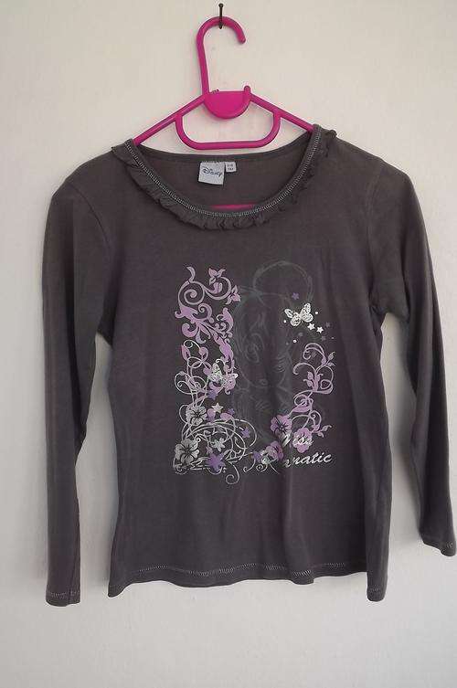 Grey Disney top for 11-12 yr old girl.Pink and silver Miss Dramatic print on front.Frilled neckline.