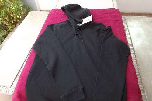 New black Billabong hooded warm cotton fleece top.Size large.Tie string around hood.2 front buttons