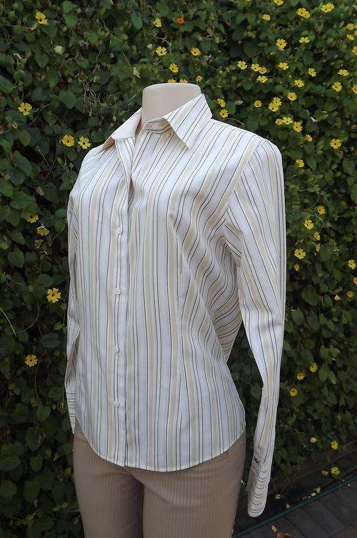 Stunning petite sophisticate non-iron fitted corn+white striped shirt size 34/10.Wide cuffs with cuf