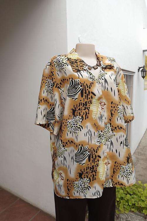 Silky animal print mustard,beige and black short sleeve blouse size 48/24.Button down with V collar