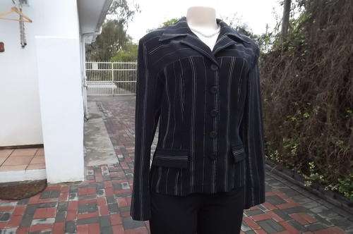 Monochrome striped button down tailored jacket in size 36/12 by Inwear.Yoked shoulder front.As new