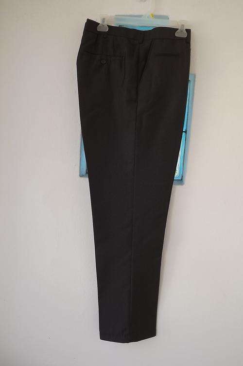 Light weight men's grey/black Enzo pants in size 40.Casual or smart wear.Polyester/Viscose blend.