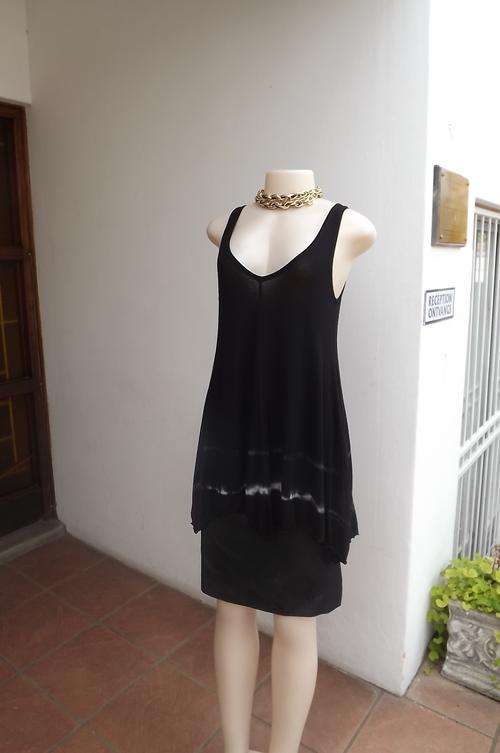 Black vest type wide cut long top with white tie dye pattern.Size 34/10 by Bindi.In Rayon stretch