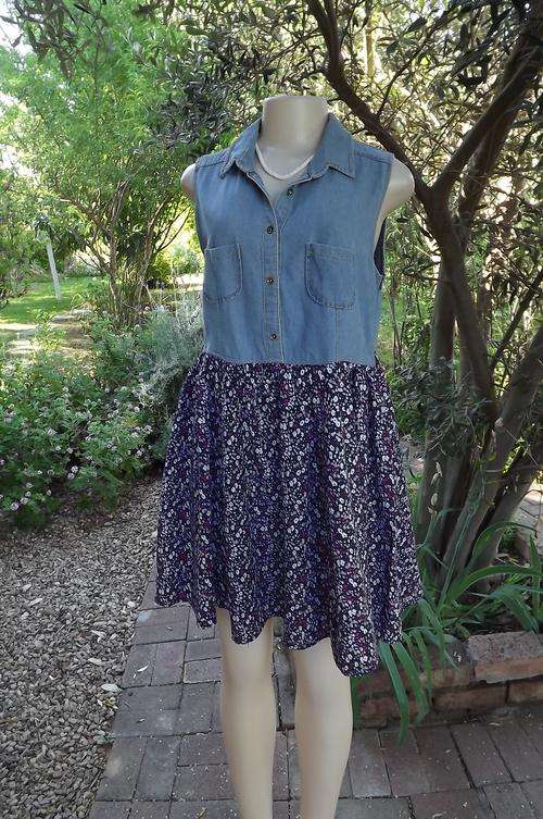 Knee length dress with blue denim button down top and floral skirt size 36/12 by Tango.
