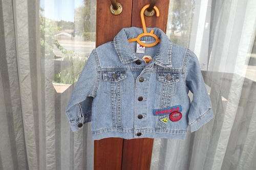 For the man in your life!A denim jacket.For 6-12 months old boy.Just like daddy.Good condition