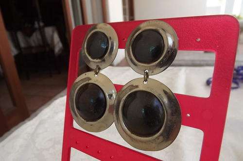Pair of hanging clip on earrings made up to circles - antique look