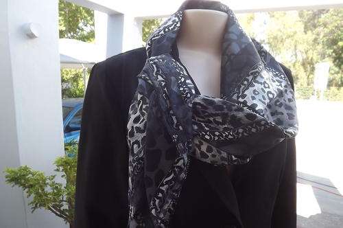 Silky square scarve in animal printed blocks, black and white colours