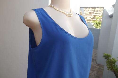 Good quality Raoul camisole in royal blue, size 36/12. In very good condition.