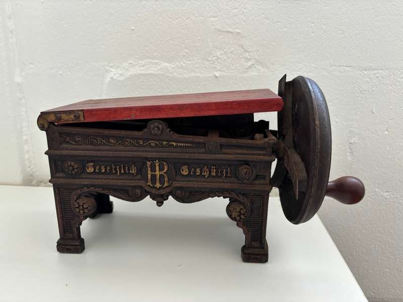 Victorian German Mechanical Cast Iron Tobacco Cutter
