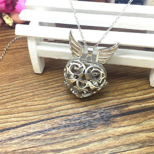 Bronze/silver  Essential Aromatherapy Diffuser Necklace and pendant 2x designs to choose