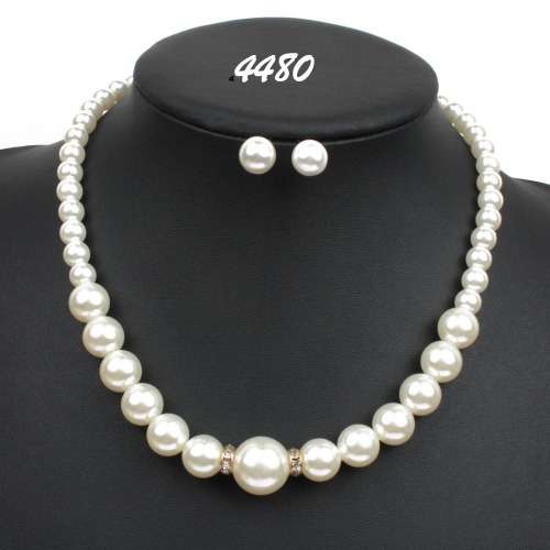 Pearl necklace and earring sets.. Various design choices!