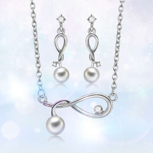Stunning 3 piece silver and pearl plated set