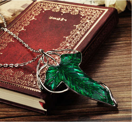 Lord of the rings elven leaf brooch pendant and Free chain!! Just stunning!!