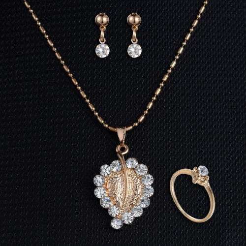 Beautiful 4 piece set various designs.. LOWEST shipping!