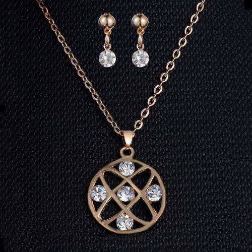 Beautiful 4 piece set various designs.. LOWEST shipping!