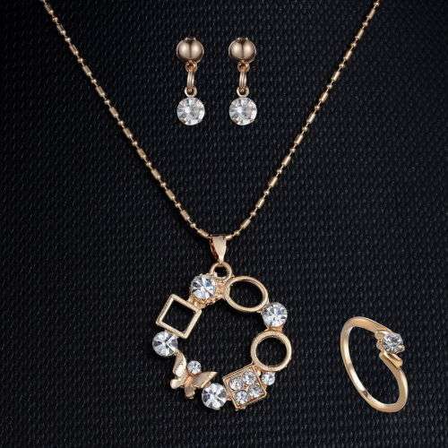 Beautiful 4 piece set various designs.. LOWEST shipping!