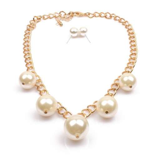 Pearl necklace and earring sets.. lots to choose from. local stock
