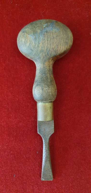 SCREWDRIVER ANTIQUE. WOODEN HANDLE WITH COPPER .SHEFFIELD ENGLAND.