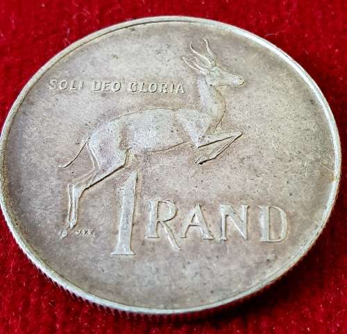 SILVER 1966 ONE RANDS ...... 5 X UP FOR AUCTION.