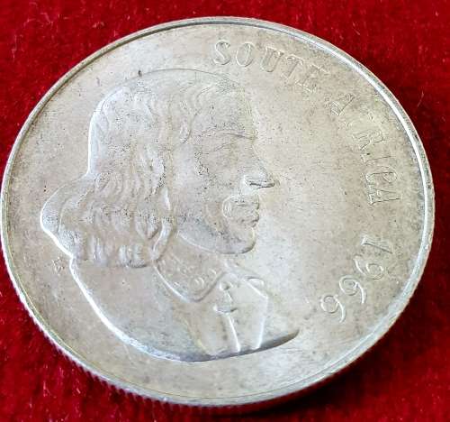 SILVER 1966 ONE RANDS ...... 5 X UP FOR AUCTION.