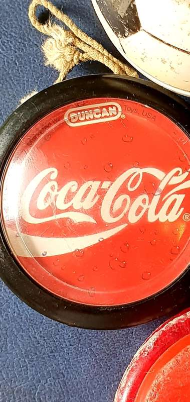 COKE YO YO s. 4 X . RUSSEL, DUNCAN, TOTAL,SOCCER BALL .