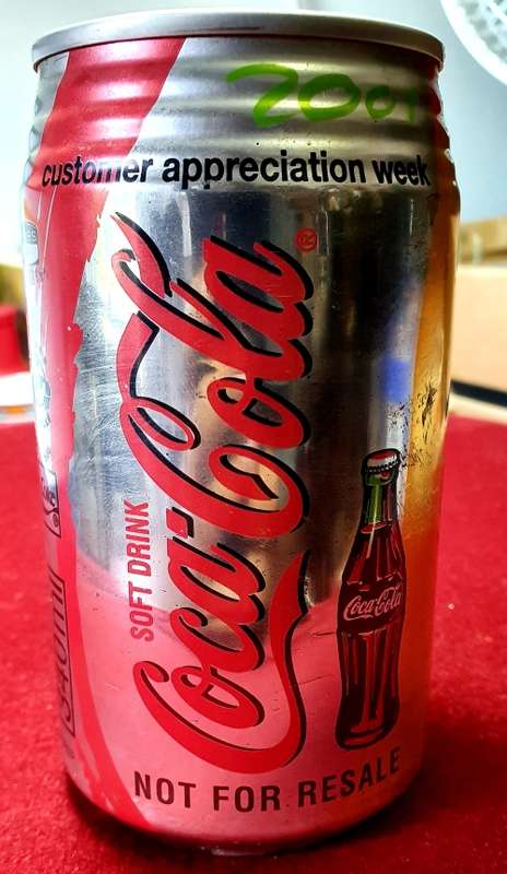 COCA COLA 2001 . VERY LIMITED EDITION. CUSTOMER APPRECIATION WEEK.
