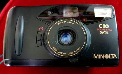 COLLECTION VINTAGE CAMERAS AND BAGS  !! SEE DESCRIPTION!!