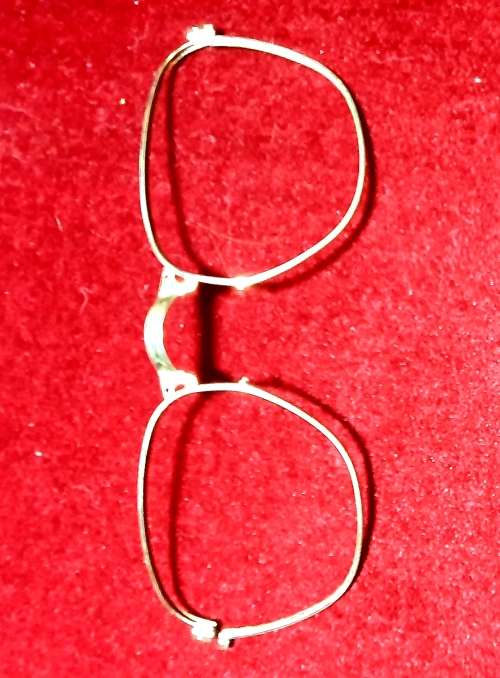 HEAVY GOLD PLATED 1940 BAUSCH & LOMB  RAY - BAN  FRAME. USA.