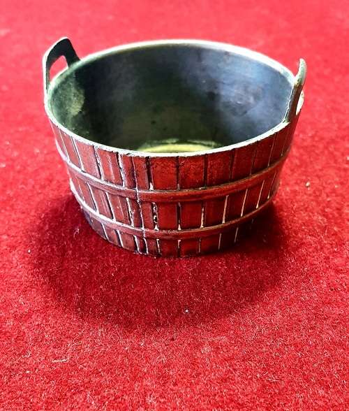 VINTAGE BRONZE DIECAST ANTIQUE WASH BASIN MODEL.1970's. FINE DETAIL WITH WORKING PARTS!!