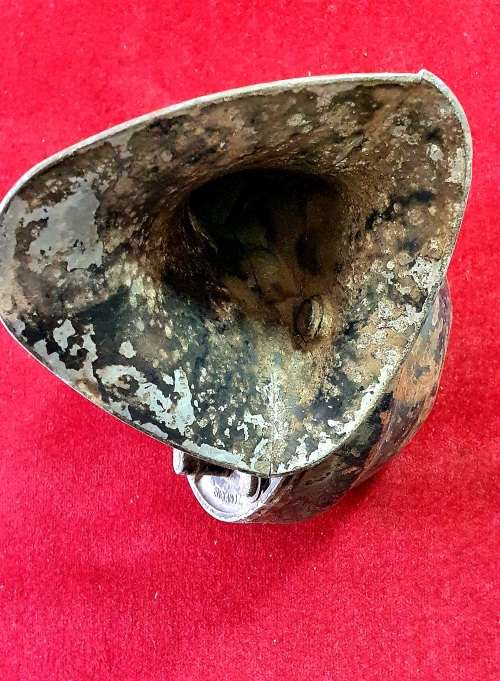 ANTIQUE HORN HOOTER. 1930s CANADA MADE.