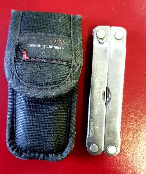 VINTAGE LEATHERMAN USA PORTLAND OREGON MULTI TOOL. EXCEPTIONAL CONDITION !!