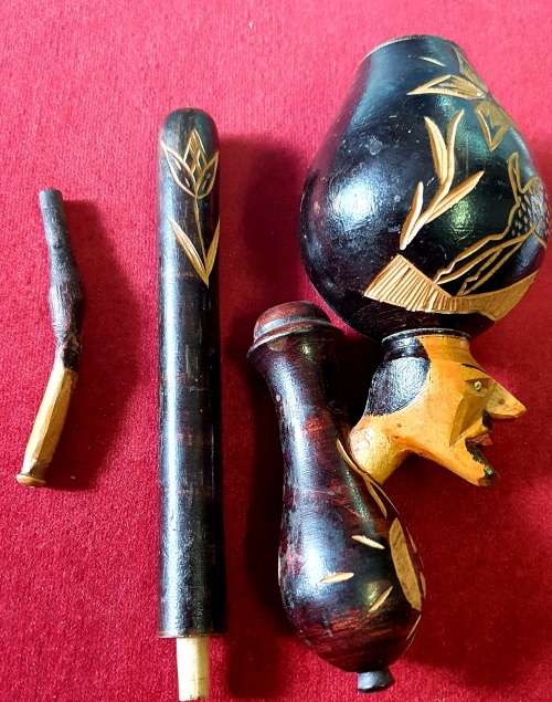 ANTIQUE HUGE SMOKING PIPE. HAND CARVED. 35CM LONG
