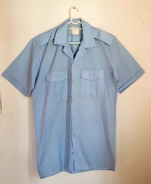1987 OFFICER SHORT SLEAVE SHIRT. LARGE.