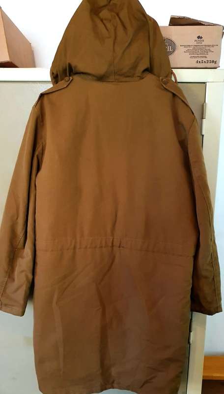SADF 1987 FULL BODY  OFFICERS AAPJAS WITH HOODIE, VERY GOOD CONDITION. XL
