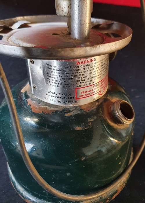 VINTAGE COLEMAN MODEL 214 A 700  KEROSENE LAMP. SELLING AS RESTORATION JOB.