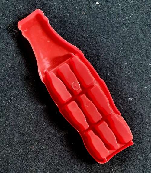 VINTAGE COCA COLA ICE CUBE MAKER !! SCARCE FIND !!