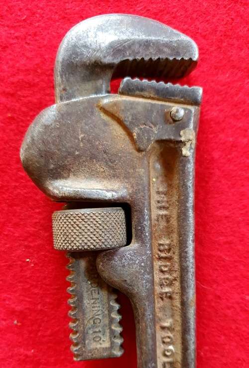 ANTIQUE MINIATURE RIDGID PIPE WRENCH.  Ridge Tool Co. Elyria Ohio USA