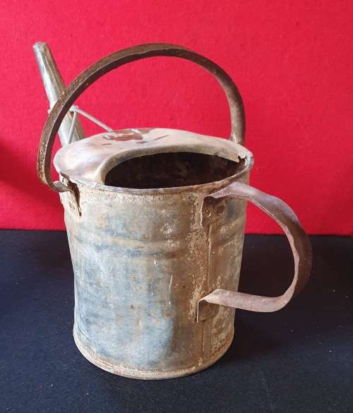 ANTIQUE WORKSHOP 1 GALLON OIL POUR  CAN . 1920s