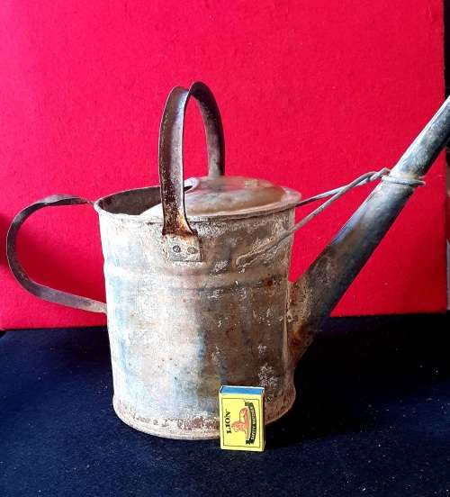 ANTIQUE WORKSHOP 1 GALLON OIL POUR  CAN . 1920s