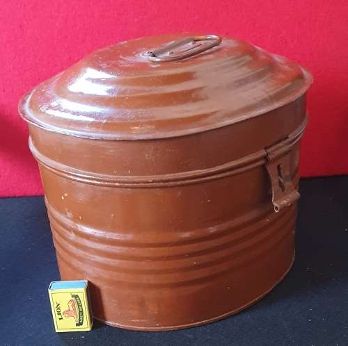 ANTIQUE 1890s TOP HAT CASE MADE FROM STEEL PLATE !! VERY SCARCE FIND !!
