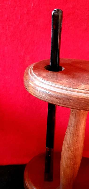 ANTIQUE PIPE COLLECTION WITH IMBUIA WOOD STAND. SEE FULL DESCRIPTION !